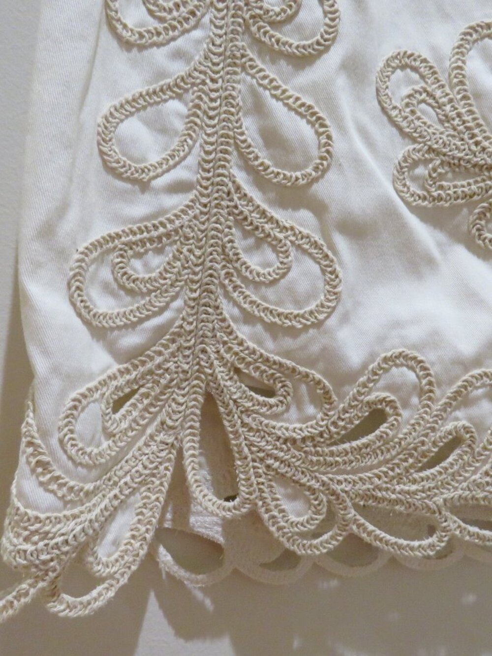 MAJE Janetty Embroidered High Waist Cotton Mini Skirt Cream Coastal Quiet Luxury - Picture 6 of 14